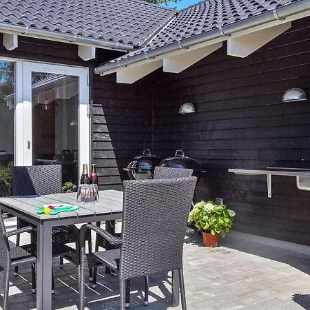Hébergement de vacances Hvidbjerg Sleeps 16 Pool Wifi